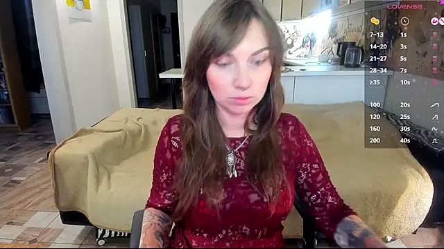 StacyTigerr online show from November 19, 2025, 11:21 am