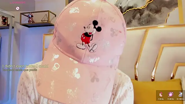 HannaPetit online show from March 21, 2026, 9:07 pm