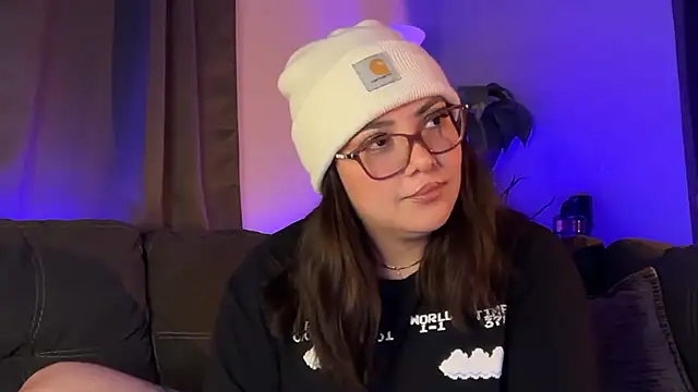 nativepumpkin95 online show from November 26, 2025, 1:28 am