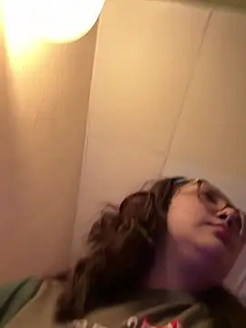 nativepumpkin95 online show from April 8, 2026, 10:04 am