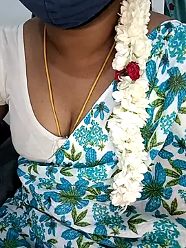 Snapshot of Tamil-hotwife chatting on April 18, 2026, 4:55 pm Tamil-hotwife online show from April 18, 2026, 4:55 pm
