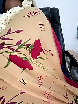 Snapshot of Tamil-hotwife chatting on April 26, 2026, 5:10 pm Tamil-hotwife online show from April 26, 2026, 5:10 pm