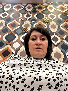 XLindaMilfX online show from October 30, 2025, 5:20 am