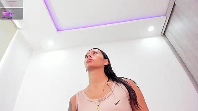 karlyn angels online show from September 20, 2025, 6:42 pm