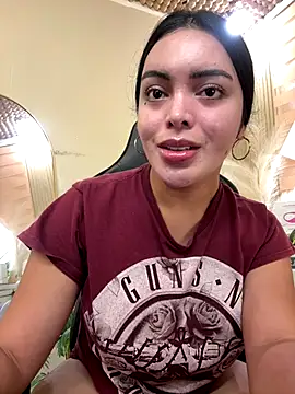 HotstuffCherrySummer online show from November 22, 2025, 8:13 am