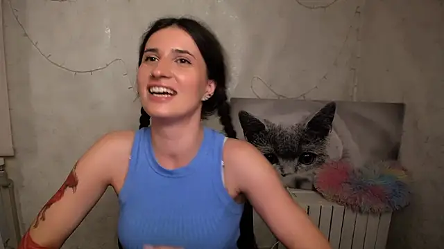 MaryEm976 online show from May 15, 2026, 8:43 am