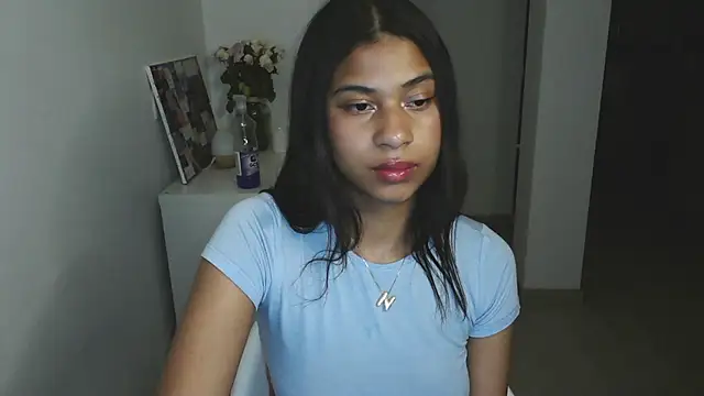 dark enchantress  online show from January 12, 2025, 4:31 am