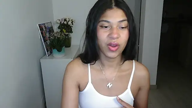 dark enchantress  online show from January 12, 2025, 11:58 pm