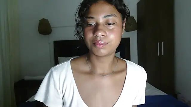 Snapshot of dark_enchantress_ chatting on March 28, 2026, 7:35 pm dark enchantress online show from March 28, 2026, 7:35 pm