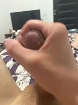 Snapshot of LoudPony chatting on April 16, 2026, 9:39 pm LoudPony online show from April 16, 2026, 9:39 pm