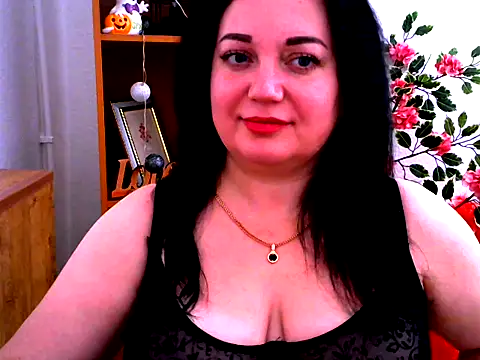 Snapshot of AmanaGi chatting on November 17, 2025, 4:35 pm AmanaGi online show from November 17, 2025, 4:35 pm