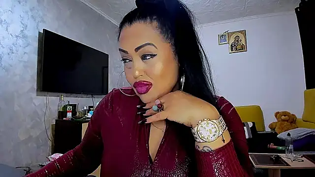 Brendaxx1 online show from May 27, 2026, 8:39 pm
