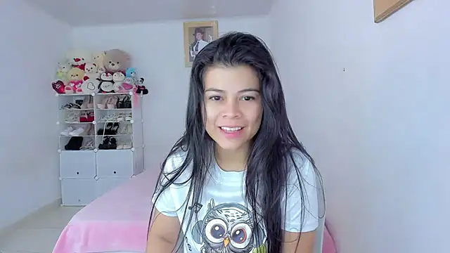 sweetnia online show from November 30, 2025, 3:05 pm