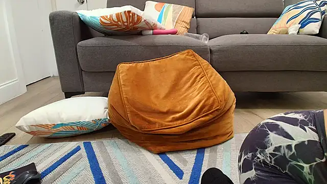 xxxvibesxo online show from January 9, 2025, 4:52 am