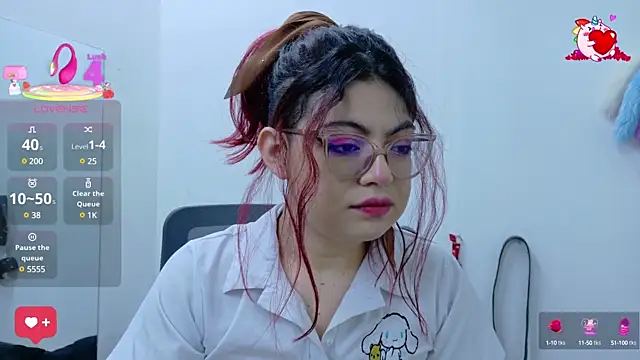 Catwhite  online show from March 10, 2025, 12:37 pm