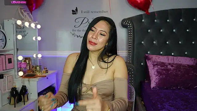 Snapshot of AsianSweetMilf chatting on January 17, 2025, 6:36 am AsianSweetMilf online show from January 17, 2025, 6:36 am