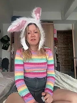 Darling XXX online show from April 17, 2026, 6:55 pm