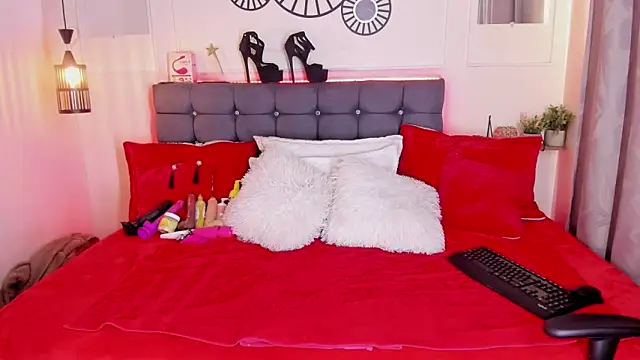 Ashley Beenson online show from February 26, 2026, 1:43 pm