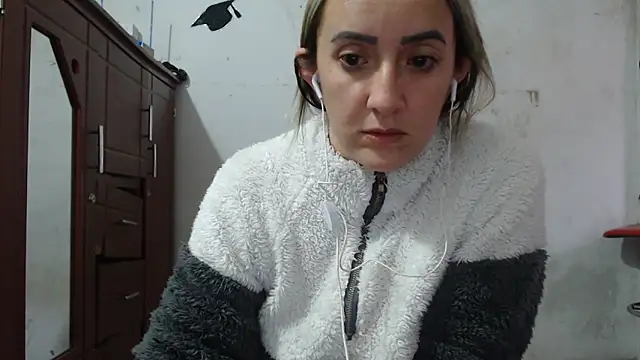 DeepAnal07 online show from April 15, 2026, 11:39 am