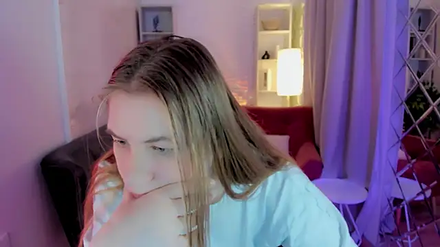 JadeSoft online show from December 3, 2025, 9:13 pm