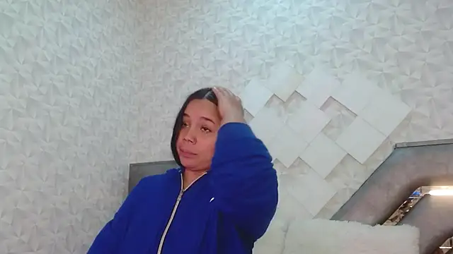 EmilyQueen3x online show from September 23, 2025, 2:09 pm