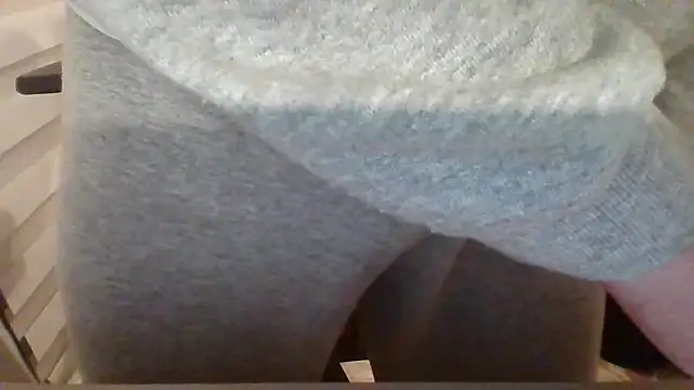 Snapshot of alessexxx24 chatting on February 26, 2025, 6:21 pm alessexxx24 online show from February 26, 2025, 6:21 pm