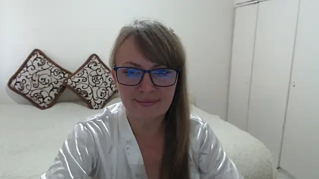 MargotLot online show from June 12, 2026, 2:16 pm