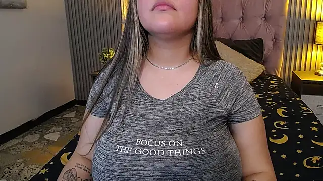 dafne hss online show from December 4, 2024, 2:04 pm