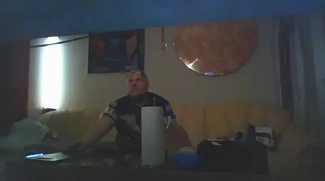 Snapshot of Hotwerner666 chatting on December 7, 2024, 7:38 am Hotwerner666 online show from December 7, 2024, 7:38 am