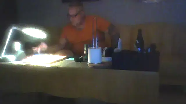Snapshot of Hotwerner666 chatting on October 23, 2025, 10:08 pm Hotwerner666 online show from October 23, 2025, 10:08 pm