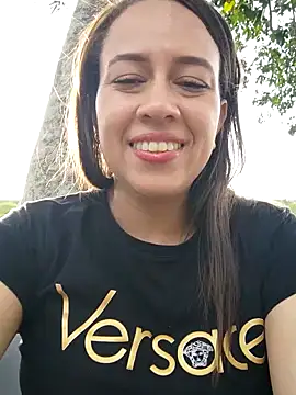 Nanybaker95 online show from February 23, 2025, 9:37 pm