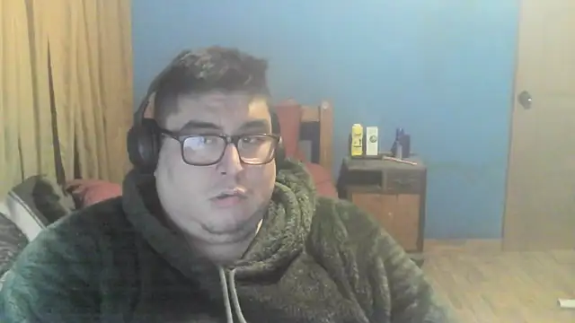 Snapshot of MILENIUM30 chatting on September 14, 2025, 11:26 pm MILENIUM30 online show from September 14, 2025, 11:26 pm