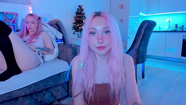 Snapshot of AlexRoseLiRed chatting on December 22, 2024, 1:34 am AlexRoseLiRed online show from December 22, 2024, 1:34 am