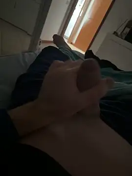 Snapshot of danicohoney chatting on October 6, 2025, 8:01 am danicohoney online show from October 6, 2025, 8:01 am