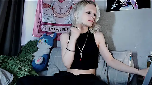 Alien Bella online show from May 22, 2026, 7:48 am