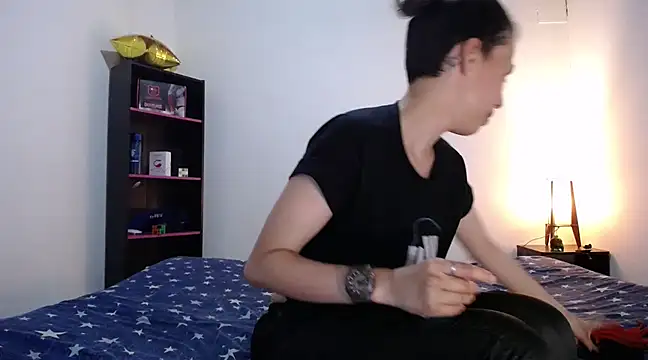 Snapshot of Cocain_Atenea chatting on February 25, 2025, 7:14 pm Cocain Atenea online show from February 25, 2025, 7:14 pm