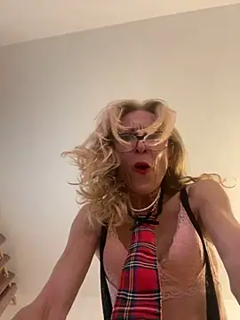 adella13 online show from December 14, 2024, 10:13 am