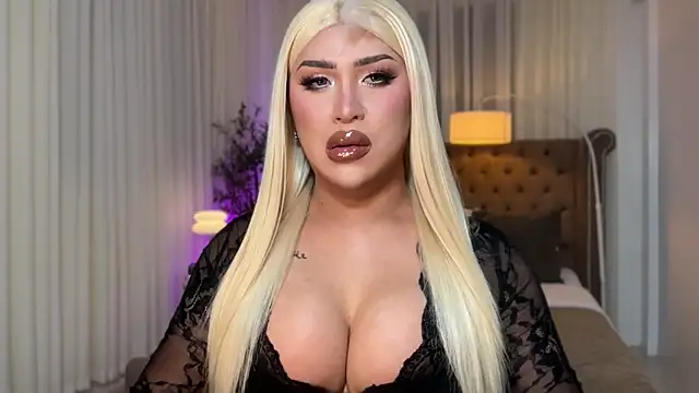 Your Majesty Tyra online show from October 4, 2025, 3:04 am