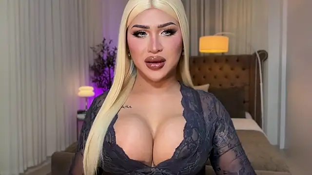 Your Majesty Tyra online show from October 19, 2025, 4:02 am