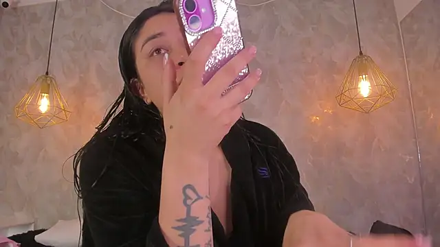 dayra angels online show from March 26, 2026, 7:19 pm