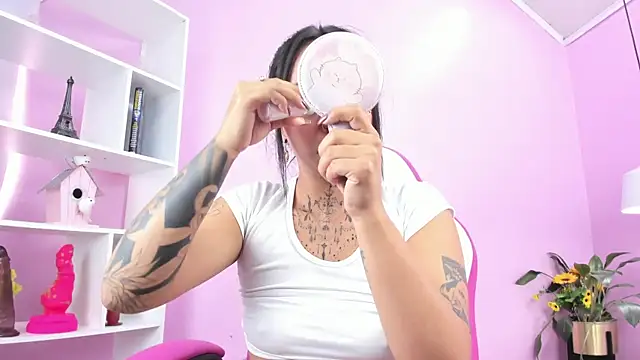 miss soffi  online show from March 7, 2025, 3:18 pm