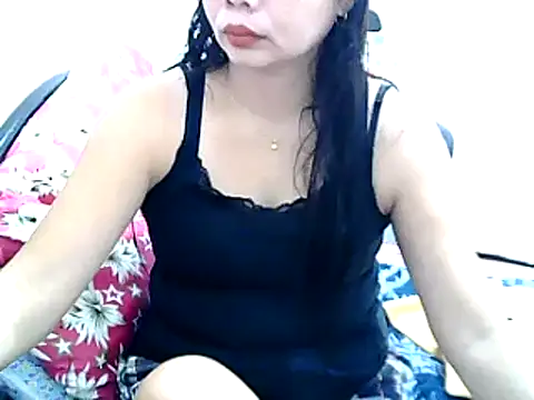 Snapshot of pinay_milfxx chatting on January 6, 2025, 10:46 am pinay milfxx online show from January 6, 2025, 10:46 am
