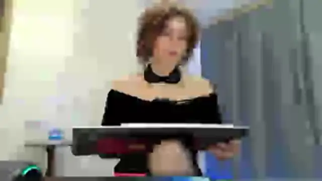 elenaza online show from June 5, 2026, 5:29 pm