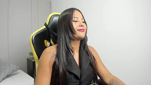 isabella florez online show from March 3, 2026, 12:00 pm