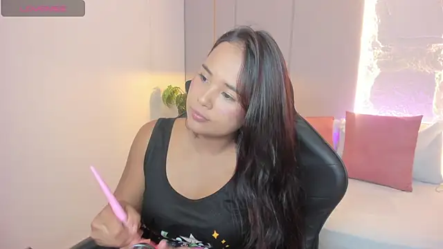 isabella florez online show from July 22, 2026, 1:19 am