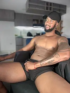 blackdrey18 online show from October 20, 2025, 2:28 pm