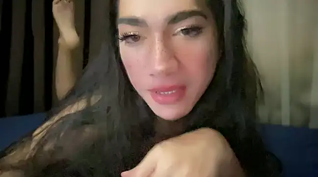 Snapshot of QUEEN_LILITH chatting on December 13, 2024, 2:16 pm QUEEN LILITH online show from December 13, 2024, 2:16 pm