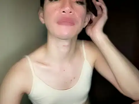 Snapshot of QUEEN_LILITH chatting on February 20, 2025, 10:27 am QUEEN LILITH online show from February 20, 2025, 10:27 am