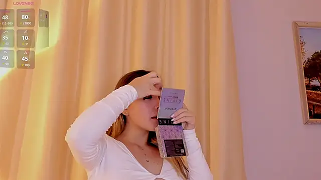 Assh lee  online show from March 21, 2026, 1:37 pm