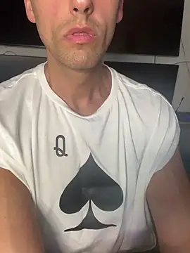 DominicFerriera online show from November 3, 2025, 4:14 am